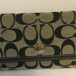 Classic Coach Logo Wallet